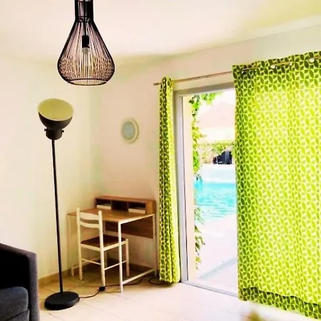 בית נופש Cocon Piscine Aux Portes De Pau - O Cocon Idron